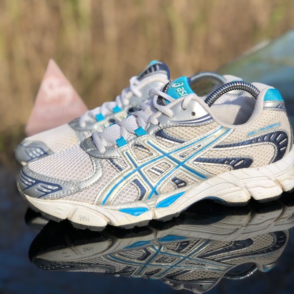 Asics duomax shop gel kayano